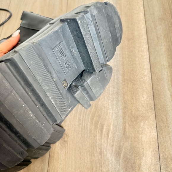 Steve Madden Echoe genuine leather lug chunky sole Chelsea boot platform - Picture 5 of 6